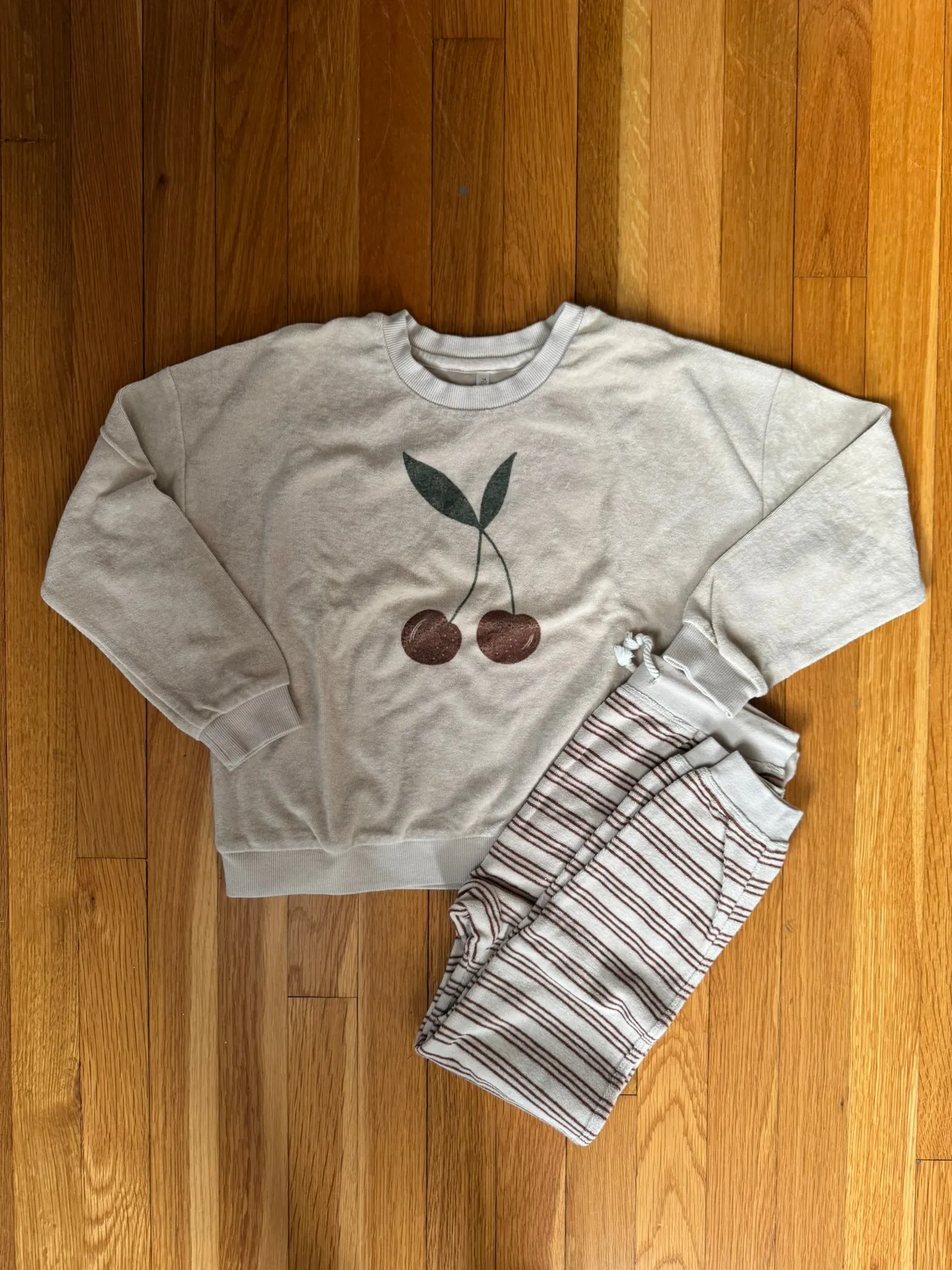 PRELVDCherry Crew Neck Sweatshirt - Shell - 8-9y