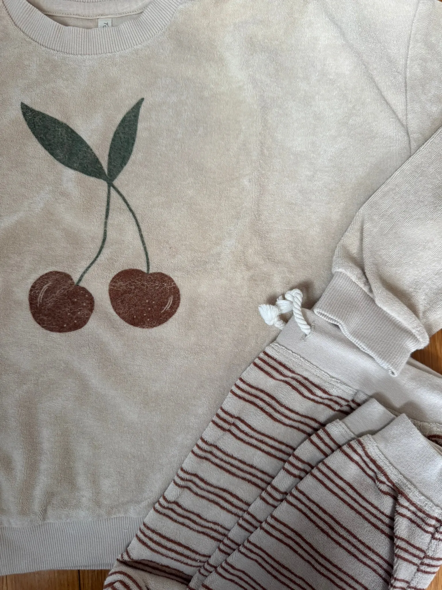 PRELVDCherry Crew Neck Sweatshirt - Shell - 8-9y